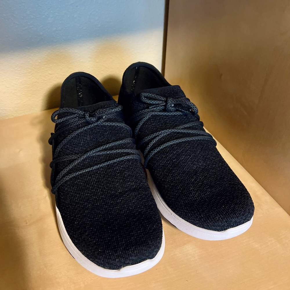 Vessi Cityscape Ultra Lightweight Waterproof Knit Sneakers in grey/black size 8 - Picture 6 of 8